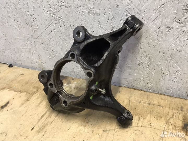 Кулак передний левый мазда сх5 mazda cx5 KD