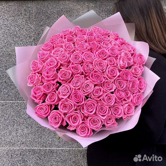 Монобукет роз 75 роз