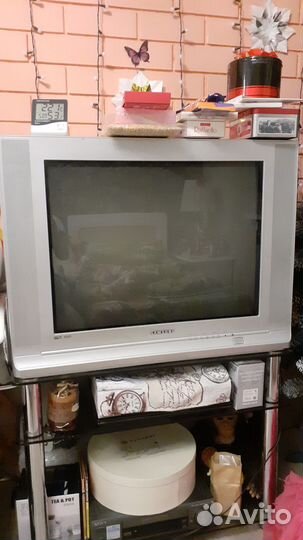 Продам телевизор