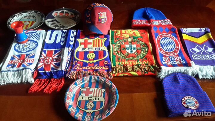 Футбольные шарфы разных клубов. 90-х годов