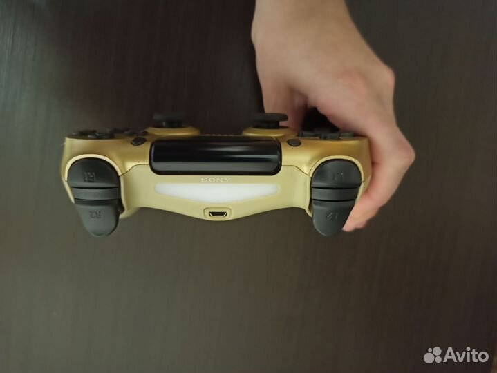 Джойстик Sony PS4