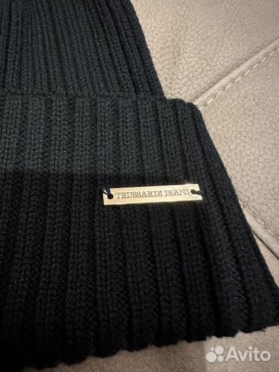 Шапка trussardi jeans женска