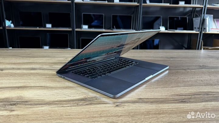 MacBook Pro 16 2020 i9/32 топовый