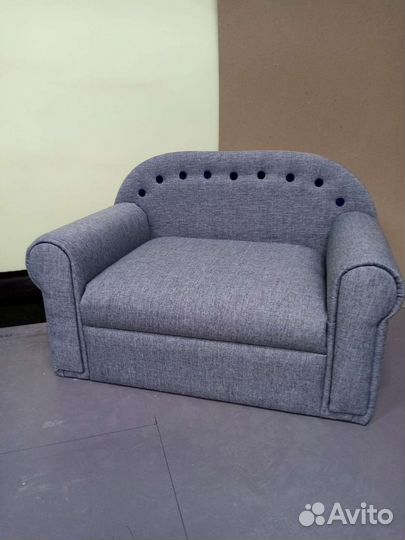 Диванчик для домашнего питомца, диван-лежак