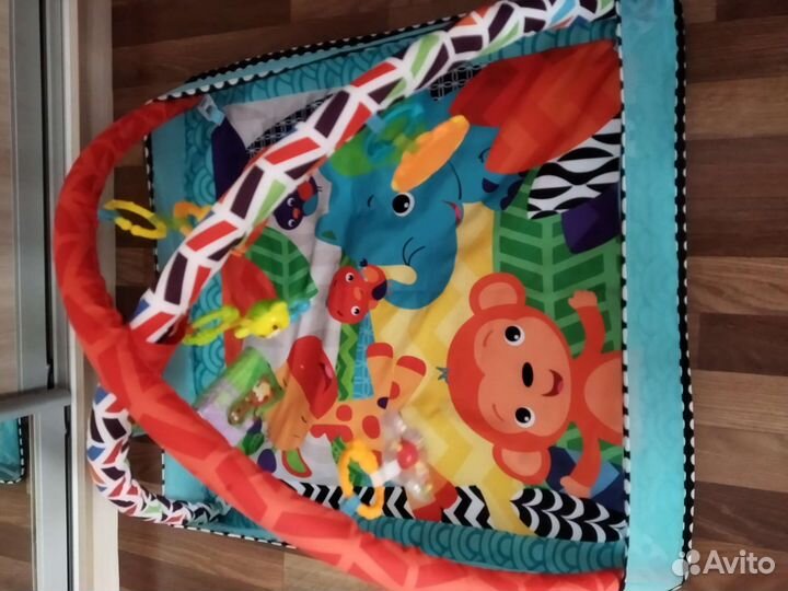 Развивающий коврик