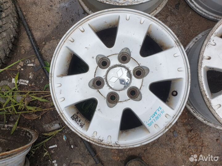 Комплект литых дисков Pajero 3 R16 7J 6x139.7 ET46