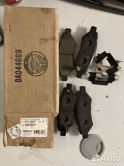 Тормозные колодки задние Cadillac CTS GM