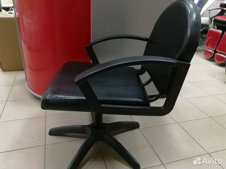 Кресло парикмахерское