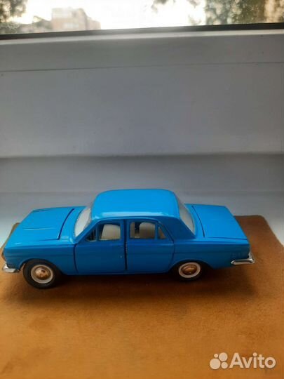 Модель Волга газ 24, масштаб 1:43
