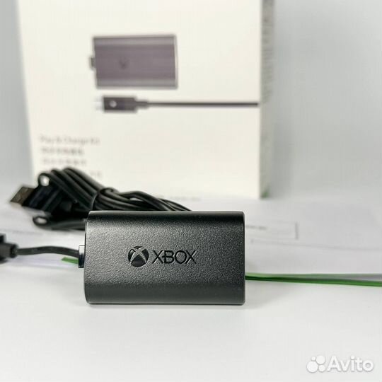 Аккумулятор для Xbox + кабель Micro-USB