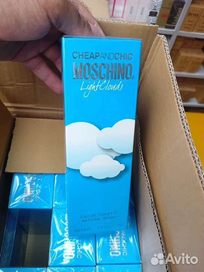 Туалетная вода moschino light clouds