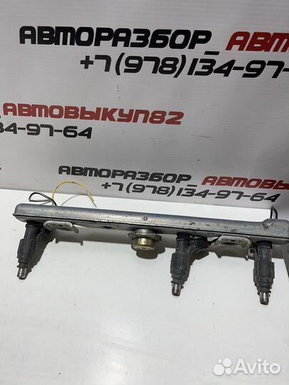 Форсунки топливная рампа Тойота Королла Е120