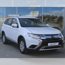 Mitsubishi Outlander 2.0 CVT, 2019, 120 000 км, с пробегом, цена 2 249 000 руб.