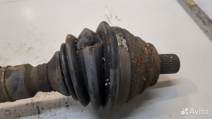 Полуось правая передняя Volkswagen Passat 7 Европа