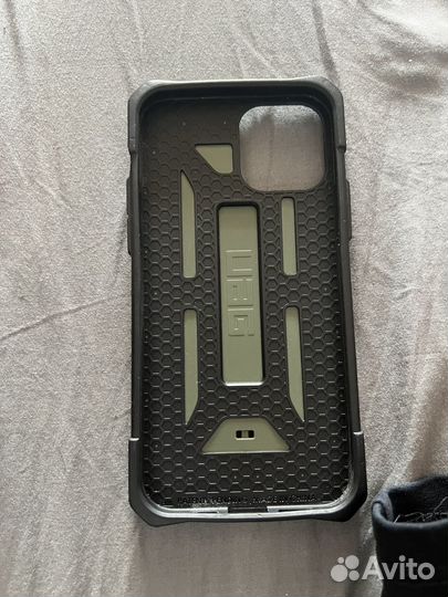 Чехол на iPhone 12