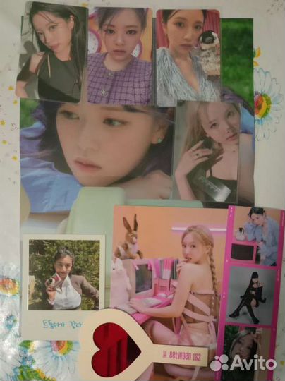 Продам альбом Twice