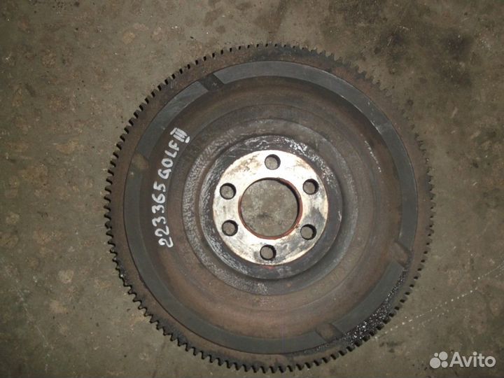 Маховик двигателя (Volkswagen Golf)