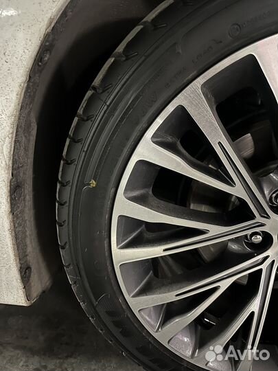 Maxtrek Maximus M1 245/40 R19