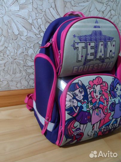 Школьный рюкзак