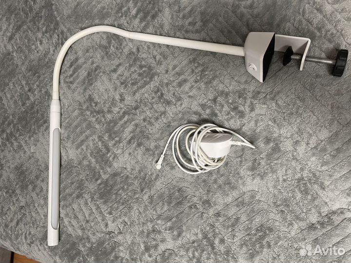 Светодиодный настольный светильник