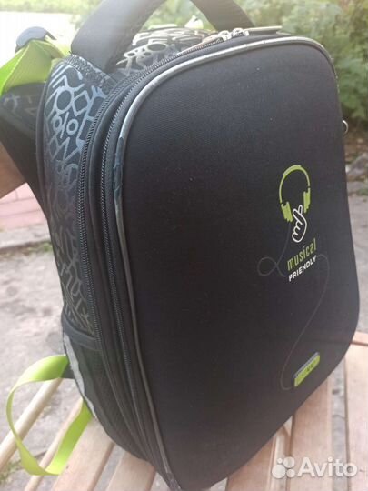 Школьный рюкзак