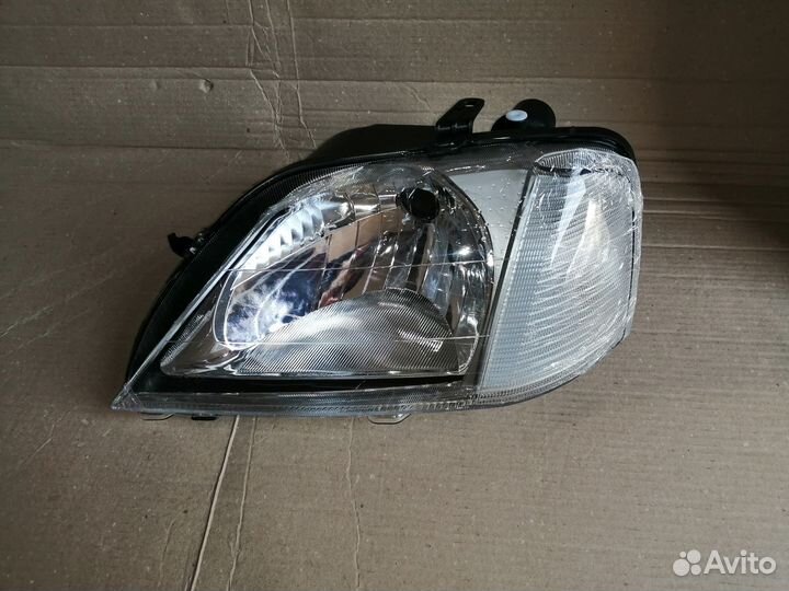 Фара Renault Logan 05- 08