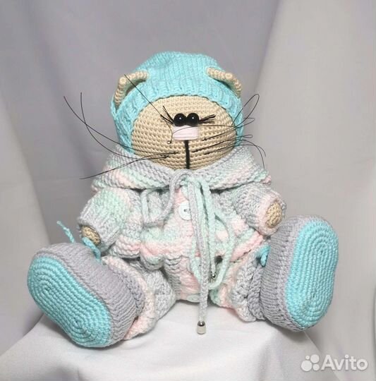 Кошечка вязаная игрушка