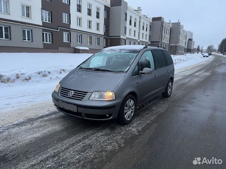 Volkswagen Sharan 1.8 AT, 2005, 328 000 км