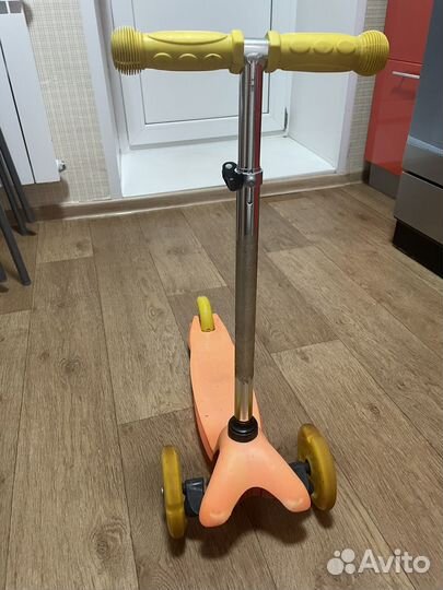 Самокат детский трехколесный