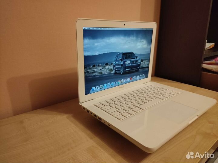 Apple MacBook mid 13