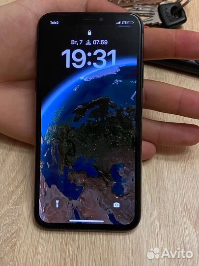 iPhone X, 256 ГБ
