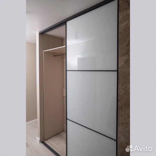 Шкаф зеркальный