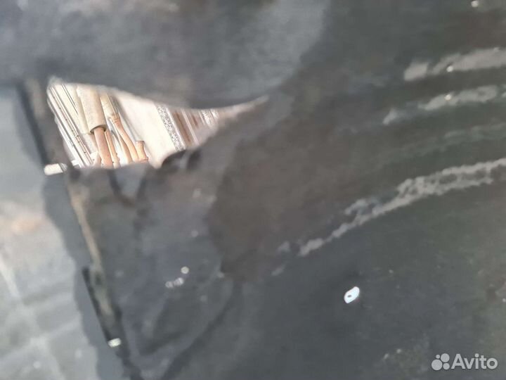 Передний левый подкрыльник Mercedes W222