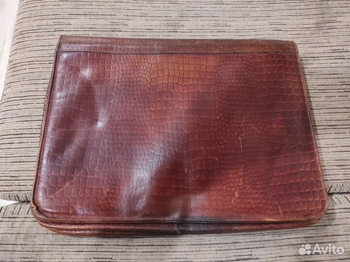 Кожаная папка для документов