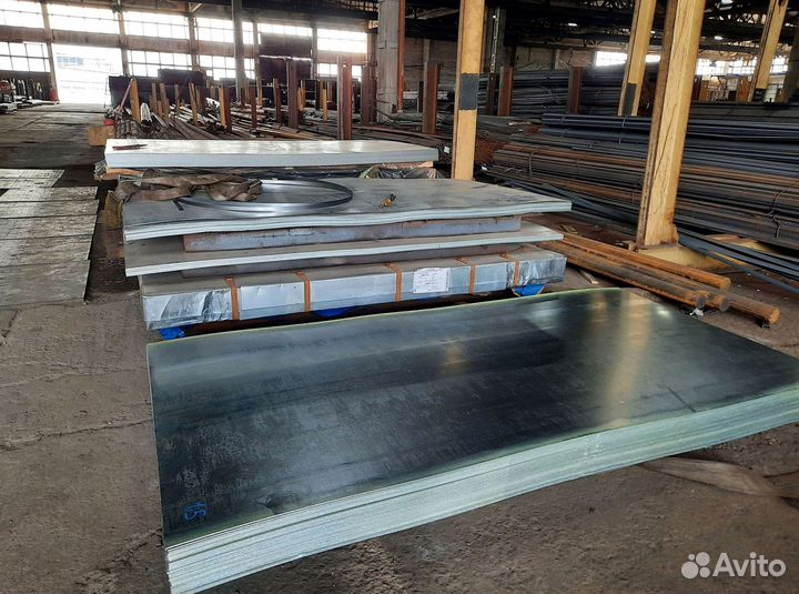 Лист горячекатаный с ромбическим рифл. 8х1500х6000