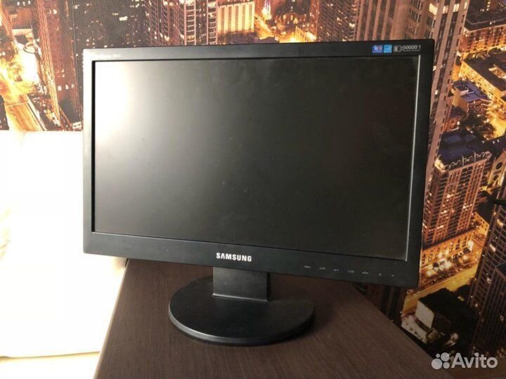 Монитор Samsung