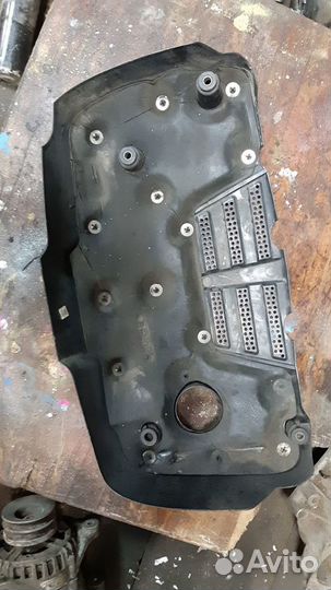 Крышка двигателя декоративная Киа Рио 1