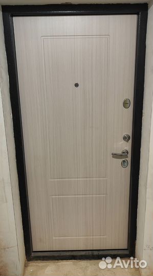 Дверь входная металлическая