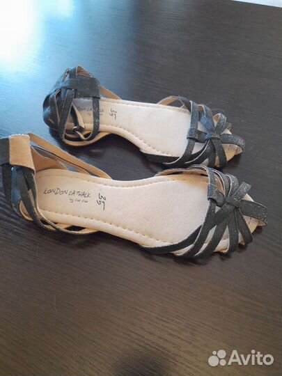 Босоножки и слипоны для девочки