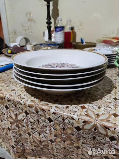 Глубокие суповые тарелки