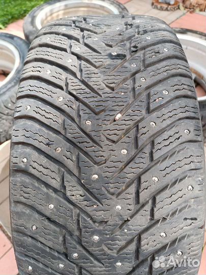 Nokian Tyres Hakkapeliitta 8 245/45 R18