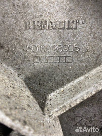 Кронштейн кабины передний левый Renault Premium