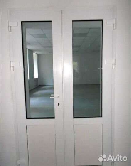 Пластиковые входные двери