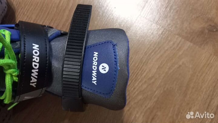 Коньки р.30-33