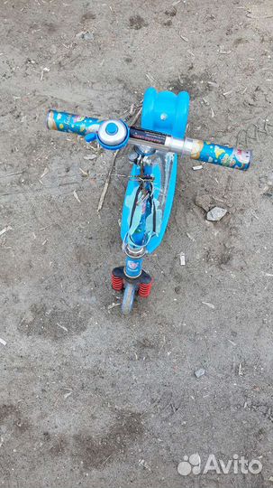 Детский трехколесный самокат