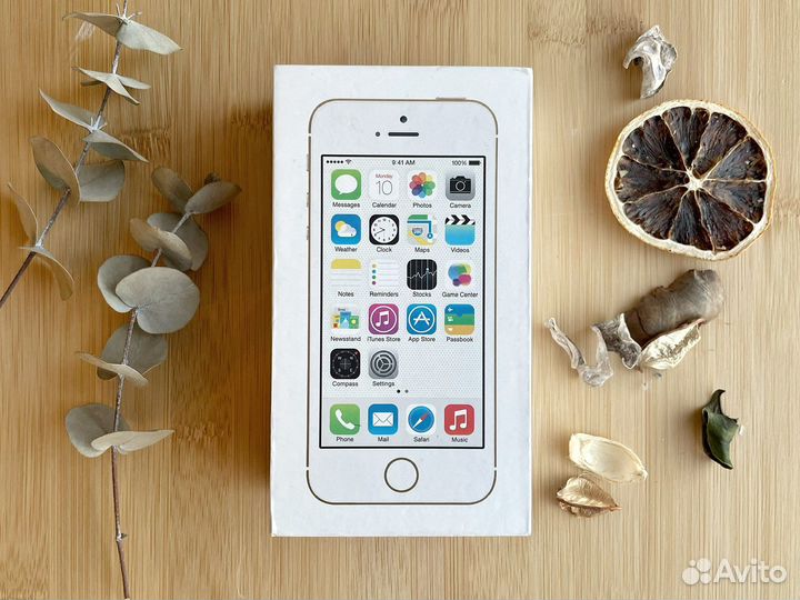 Коробка от золотого iPhone 5s 32 gb наклейка Apple