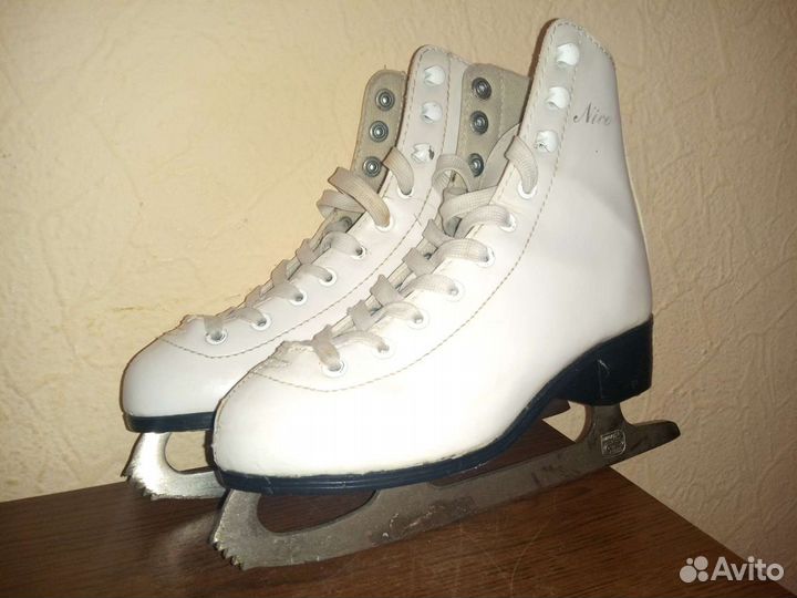 Коньки фигурные