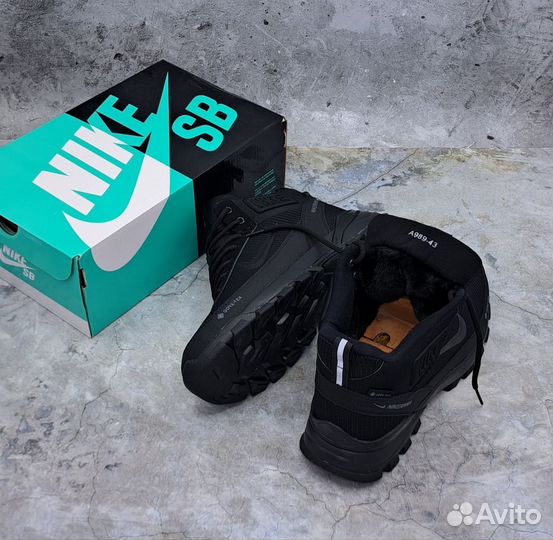 Кроссовки Nike air zoom зимние