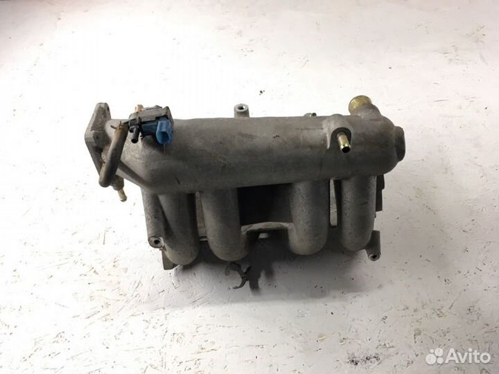 Впускной коллектор Nissan Almera Classic седан