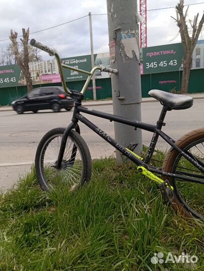 Трюковой велосипед bmx